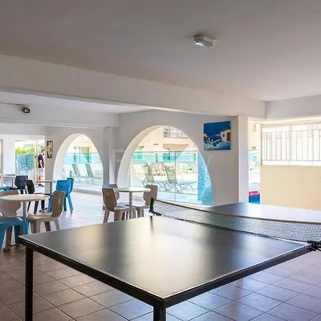 Quint - 2-bedroom W Pool In Protaras