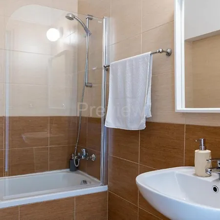 Quint - 2-bedroom W Pool In Protaras Διαμέρισμα Παραλίμνι